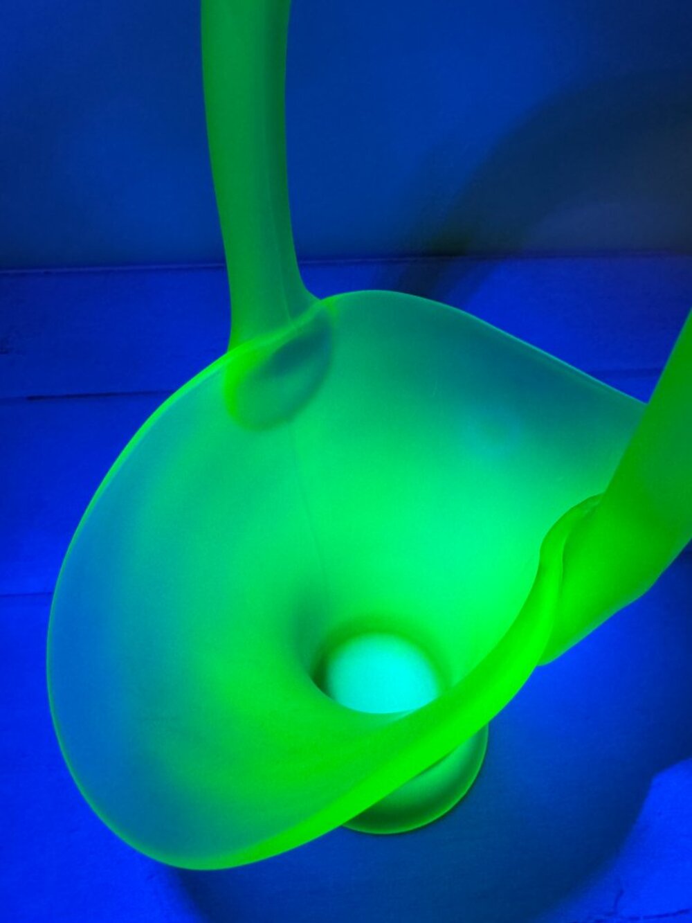 Vintage Tiffin Green Satin Uranium Glass Flower Basket Vase - Picture 2 of 8